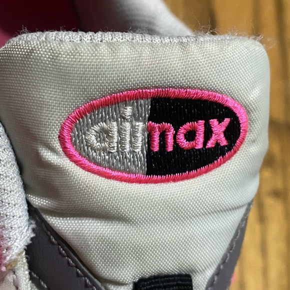 Nike Air Max 95 GS Pink Blast Sneakers - Picture 7 of 12